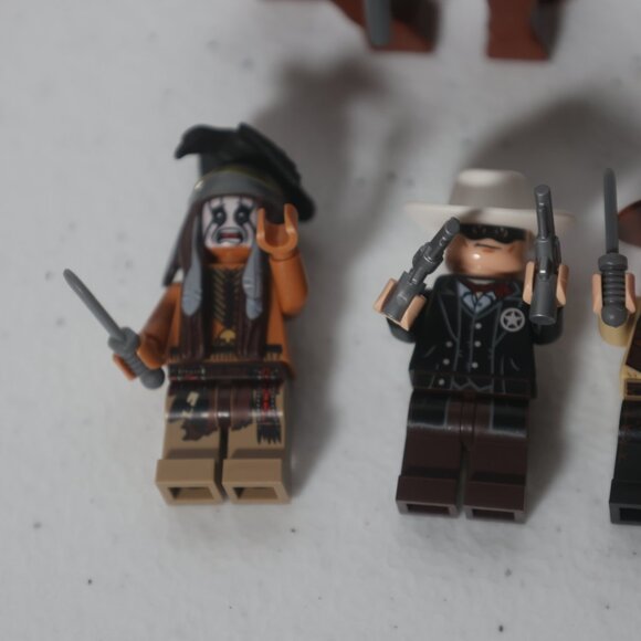 Lego Long Ranger Lot of 4 Minifigures Lone Ranger Tonto Horse Jesus - Picture 3 of 4